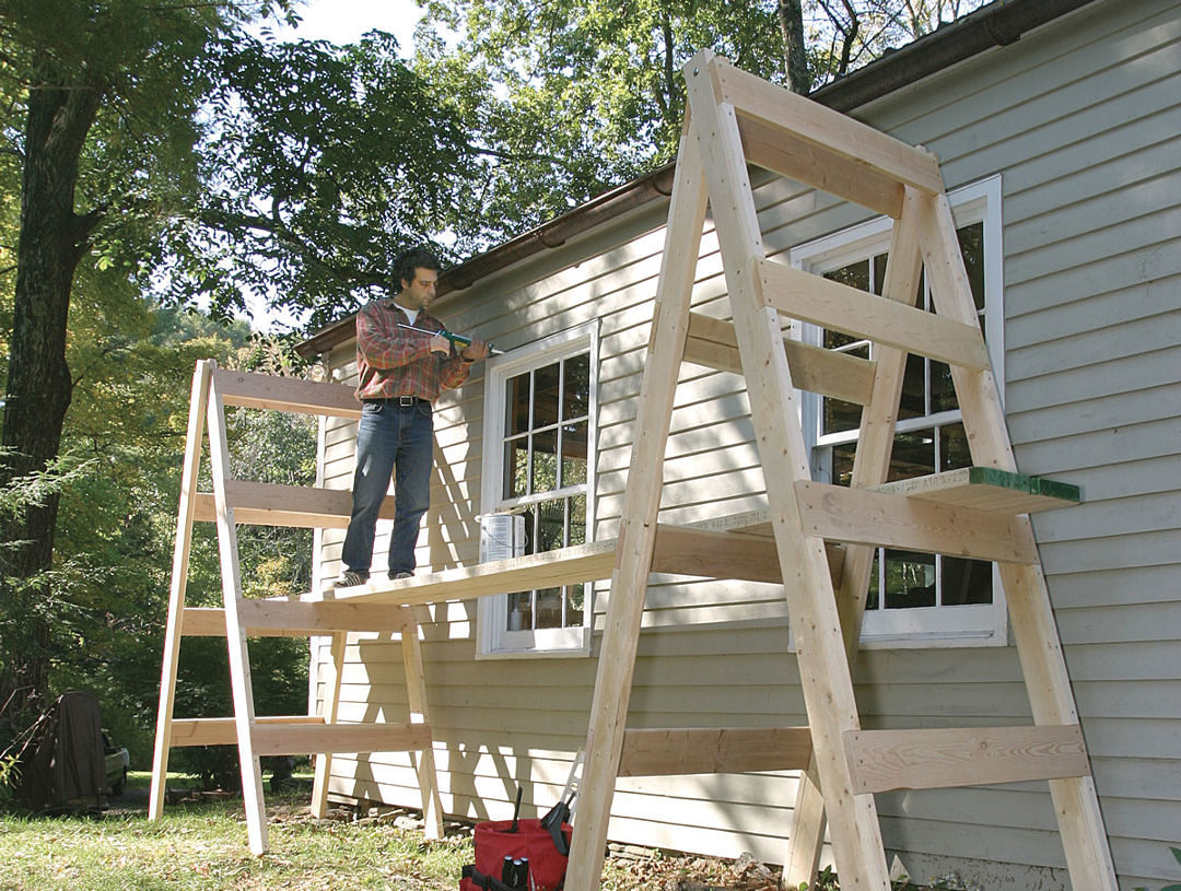 How to Make Scaffolding With Ladders